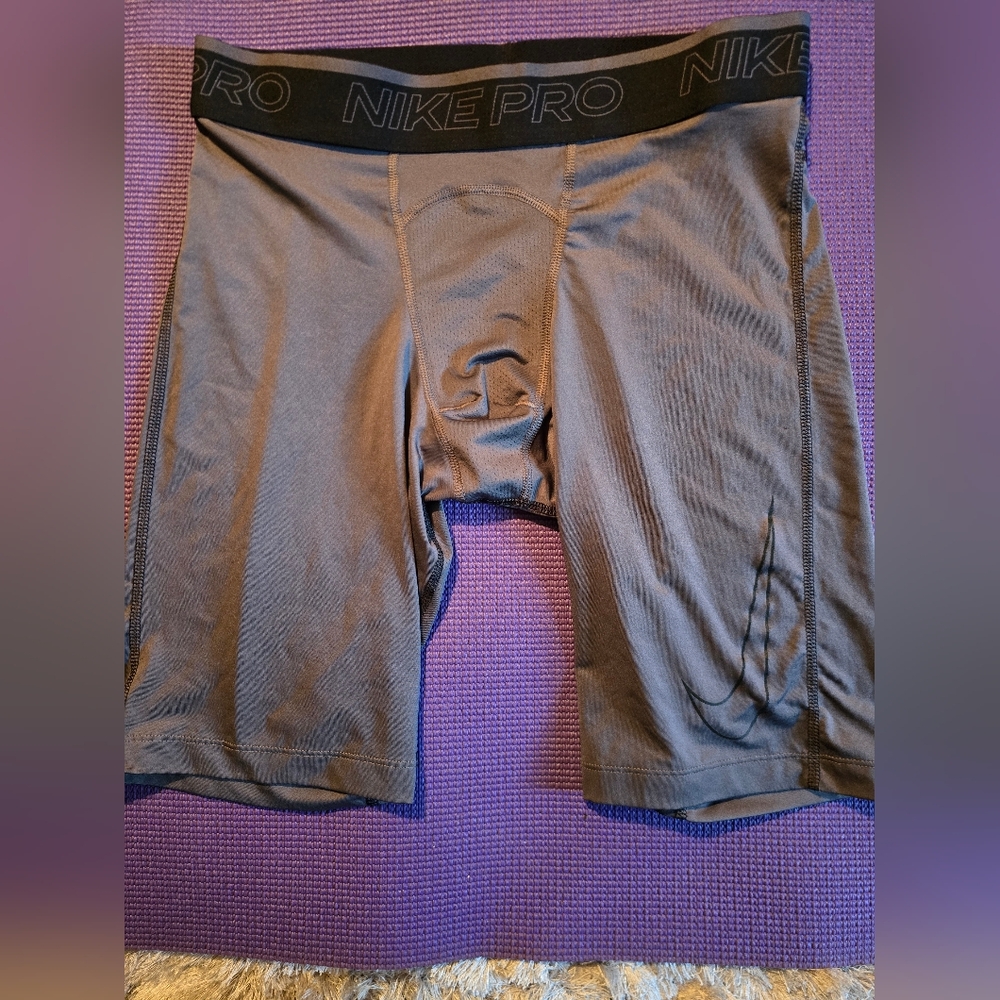 Nike Pro Men's Gray Compression Shorts